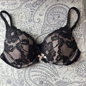 Victoria’s Secret Elegant Black and Nude Lace Bra-34C